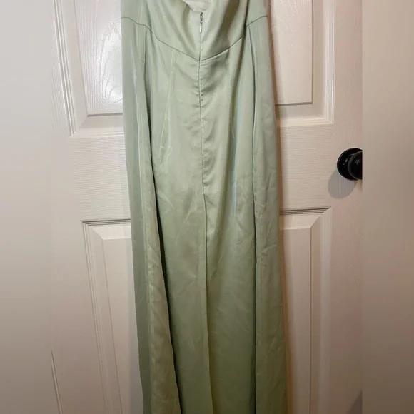 Watters & Watters Sage Green Halter Floor Length Gown Coquette Girl Size 2 - Picture 8 of 9